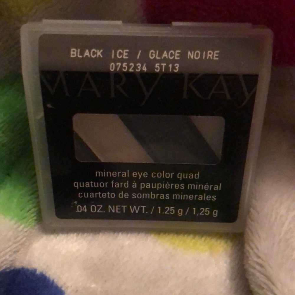 Eye shadow